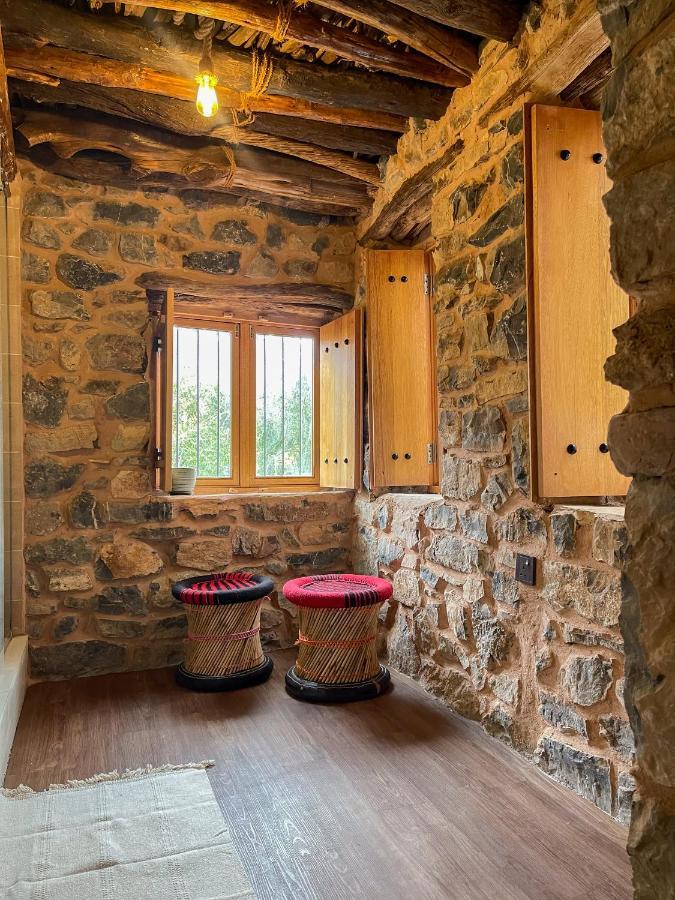 Lodge Hanging Terraces المدرجات المعلقة *